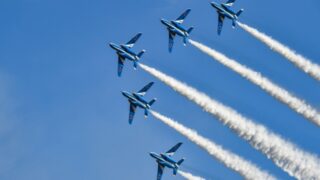 ブルーインパルス パイロット 給料